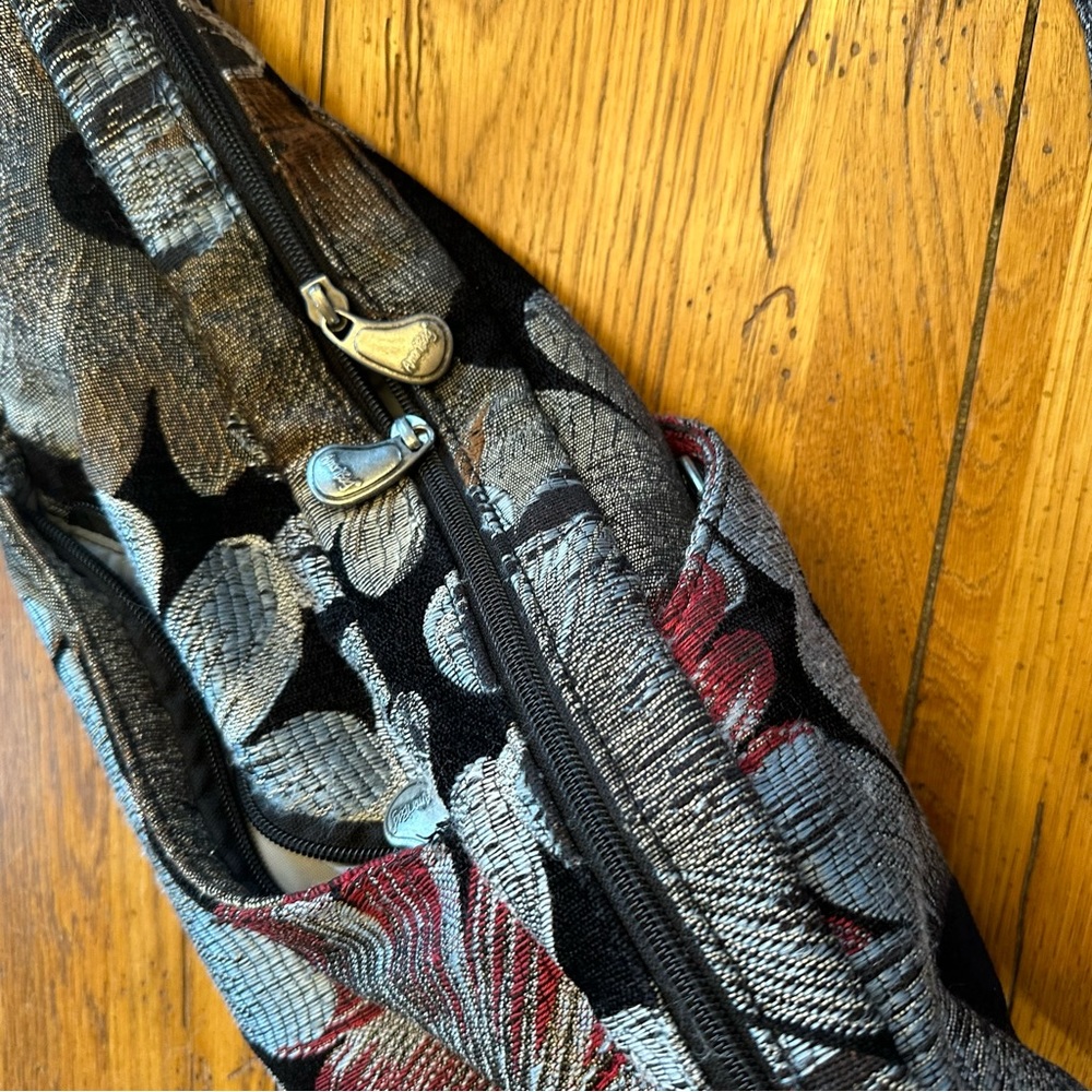 SOLD - AmeriBag Healthy Back Bag Crossbody Sling in Floral Woven Tapestry - Picture 9 of 17